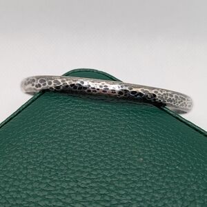 ✨ Classic Sterling Silver Hammered Bangle Bracelet ✨
